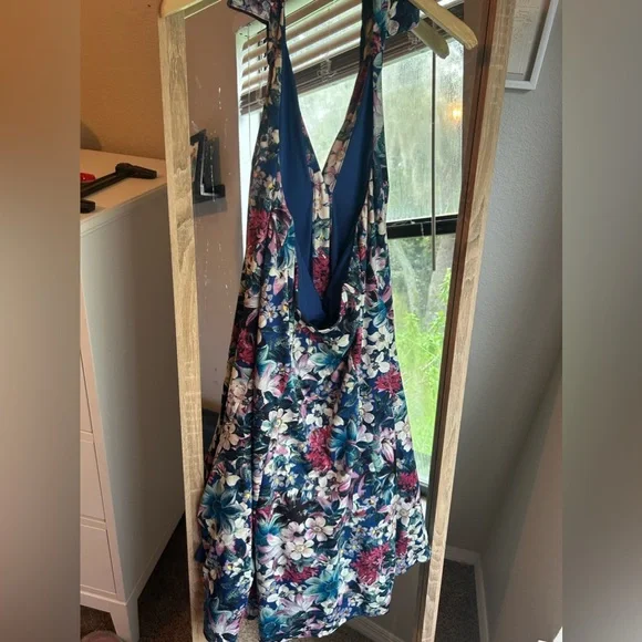 Guess Los Angeles Sleeveless Aline Halter Floral Print Dress Large W/ Collar - Picture 6 of 6